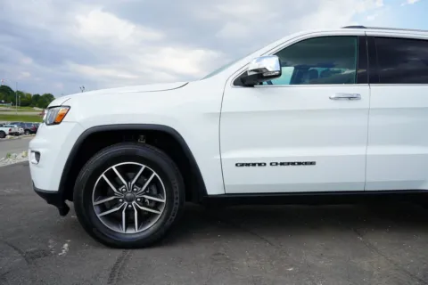 More photos of 2020 Jeep Grand Cherokee Limited 4x4 at West Plains Auto World, MO