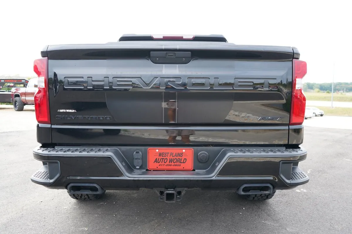 Chevrolet Silverado photo 8