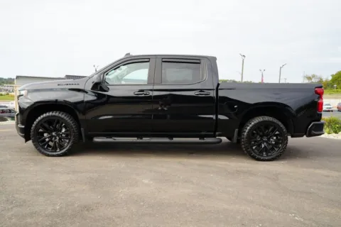 More photos of 2021 Chevrolet Silverado 1500 4WD Crew Cab Short Bed RST at West Plains Auto World, MO