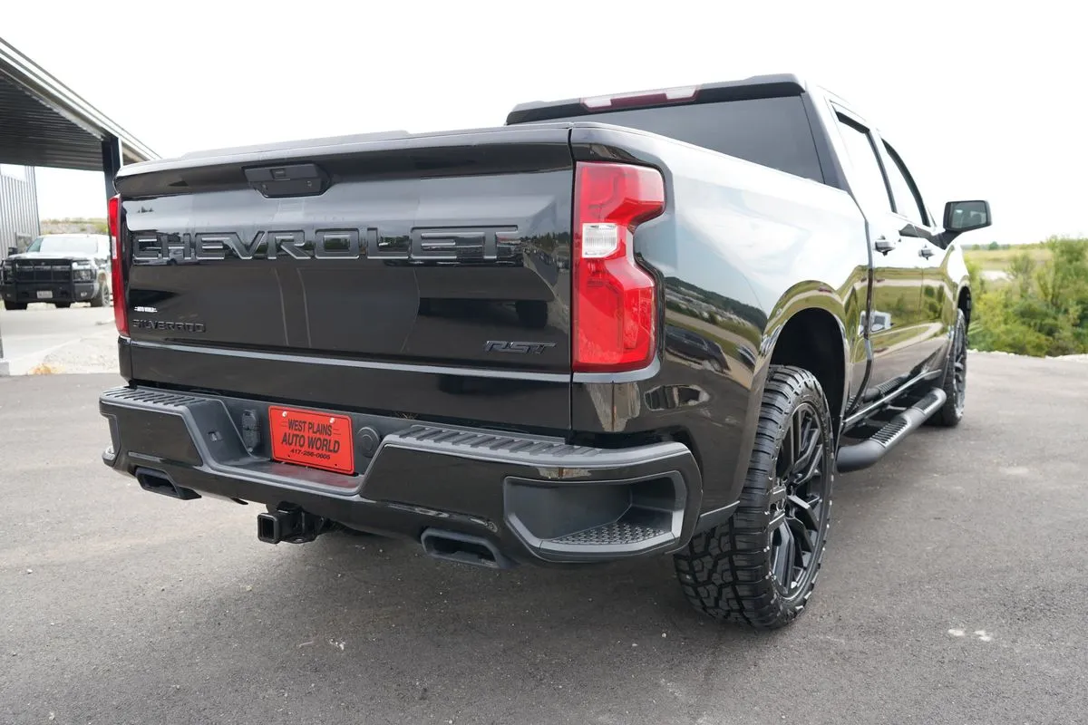 Chevrolet Silverado photo 9