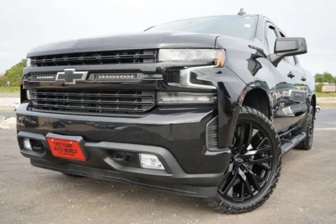 Photos of 2021 Chevrolet Silverado 1500 4WD Crew Cab Short Bed RST for sale in West Plains, MO at West Plains Auto World