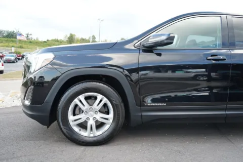 More photos of 2019 GMC Terrain SLE at West Plains Auto World, MO
