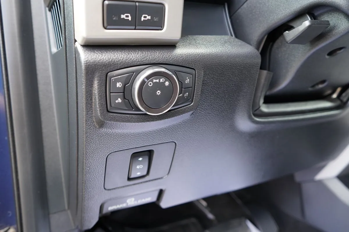 Ford F-250 photo 24