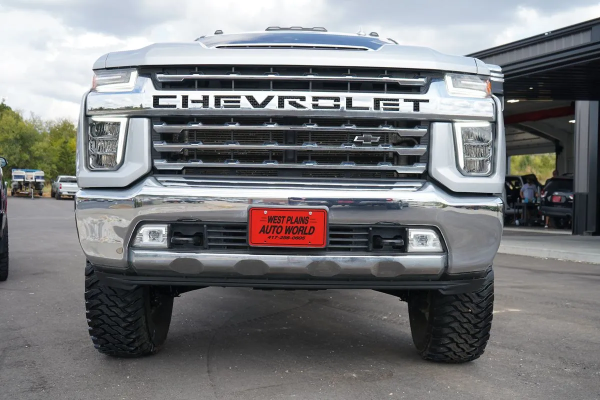 Chevrolet 3500HD photo 14