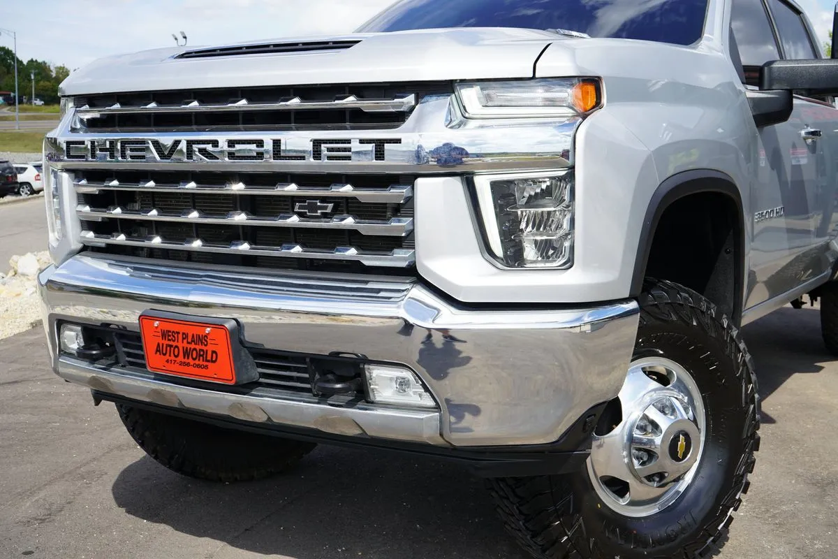 Chevrolet 3500HD photo 3