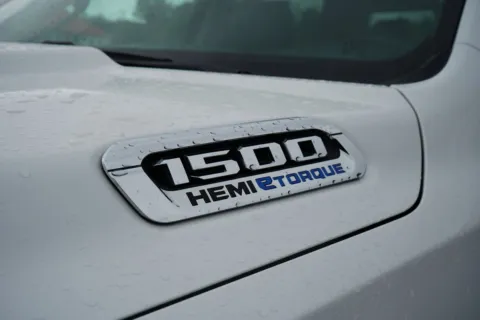 More photos of 2022 Ram 1500 Laramie Crew Cab 4x4 5'7" Box at West Plains Auto World, MO