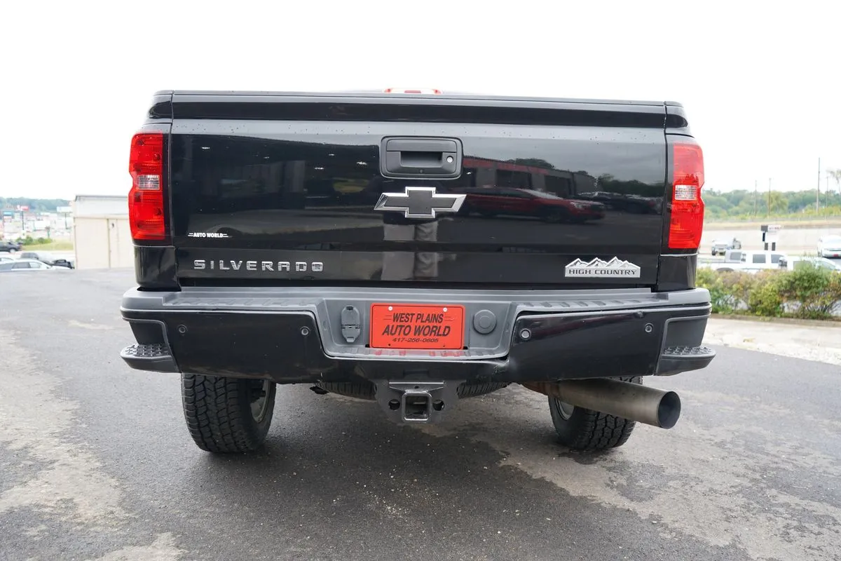Chevrolet Silverado photo 10
