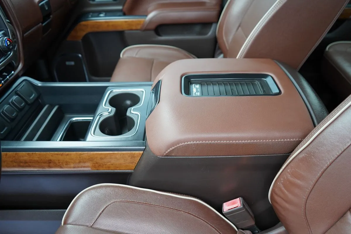 Chevrolet Silverado photo 31