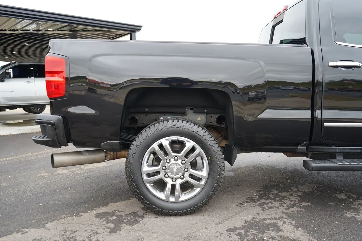 Chevrolet Silverado photo 12