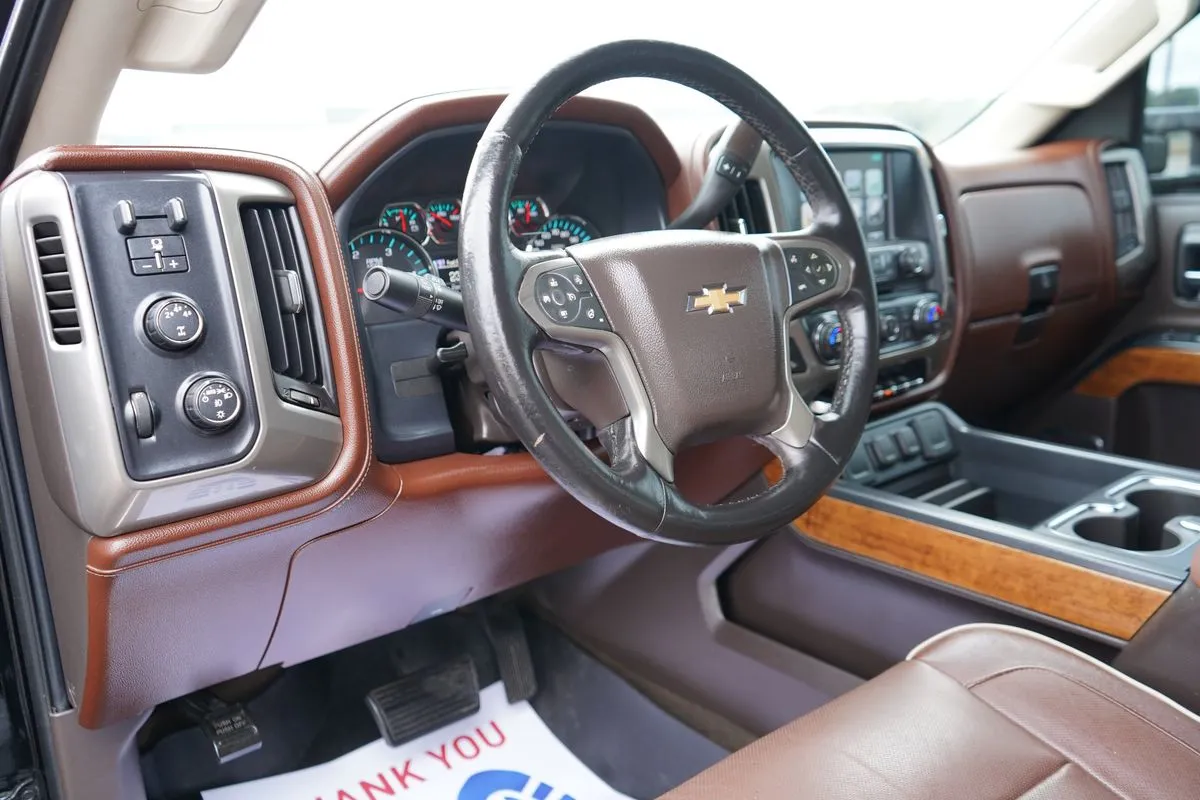 Chevrolet Silverado photo 28