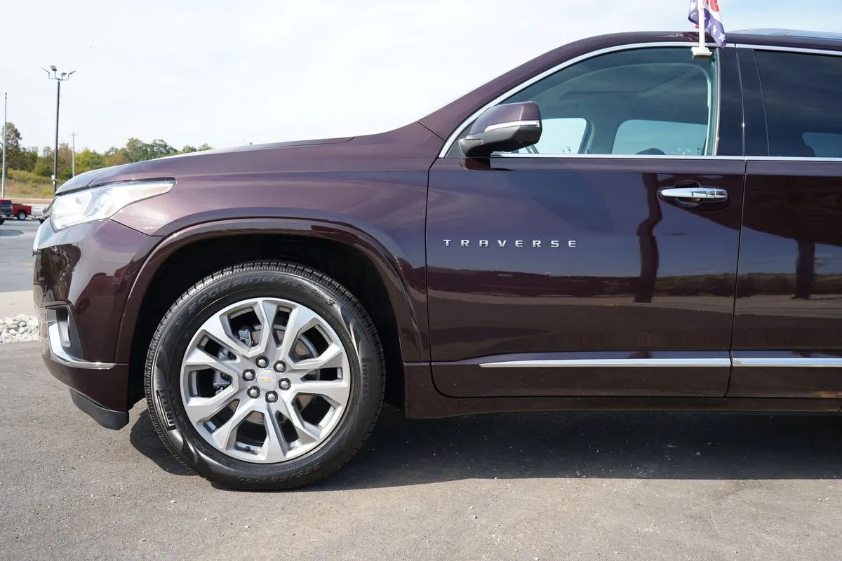 Chevrolet Traverse photo 4
