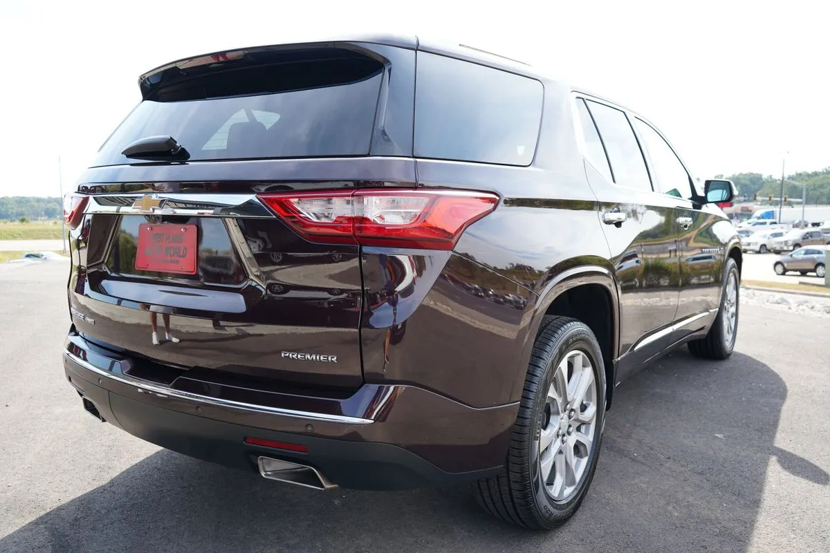 Chevrolet Traverse photo 11