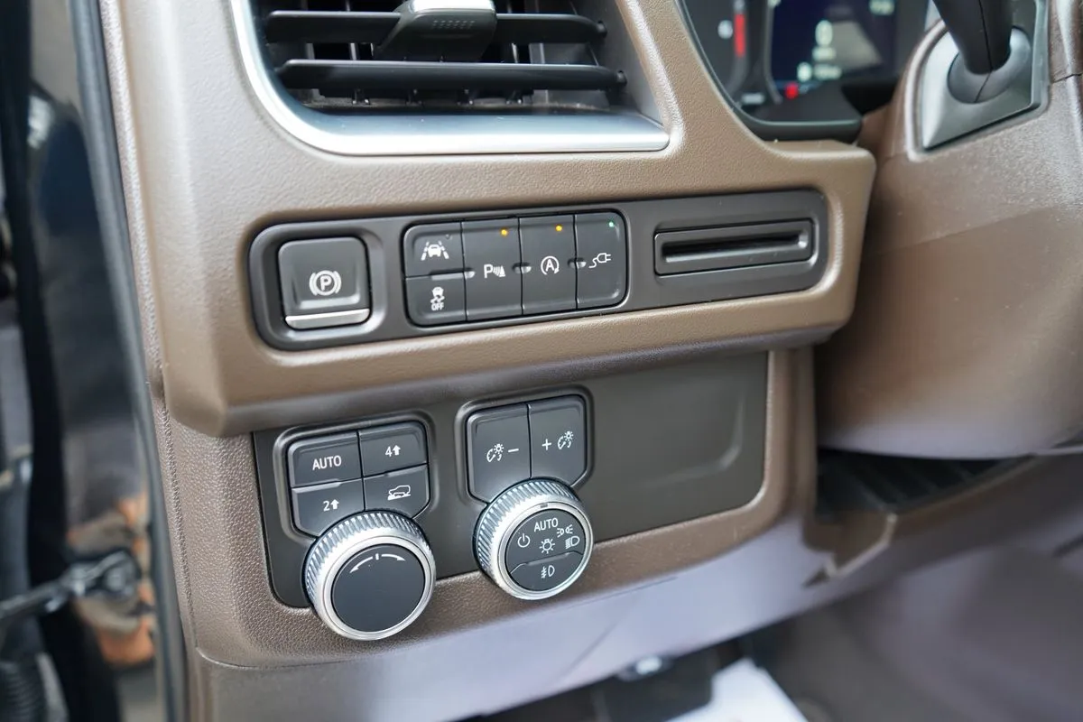 GMC Yukon photo 21