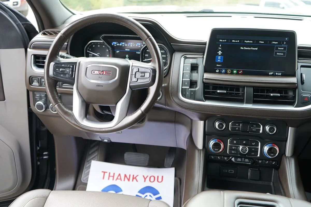 GMC Yukon photo 17