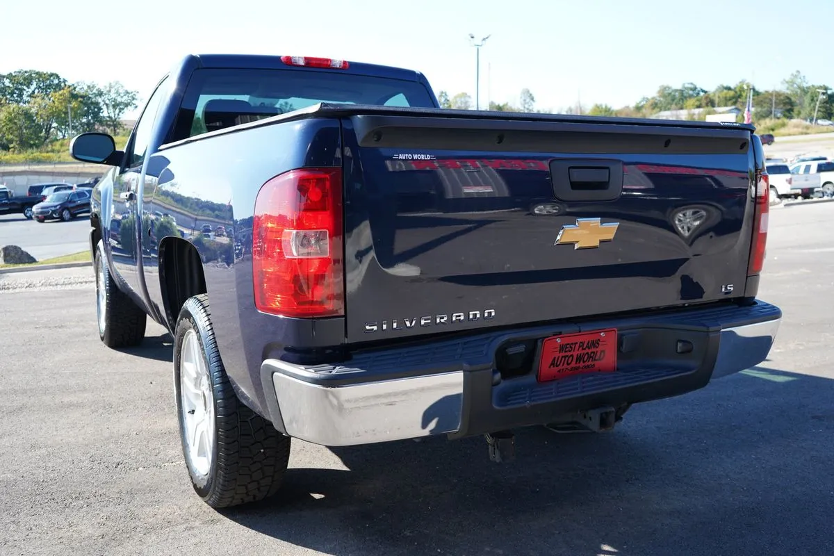 Chevrolet Silverado photo 8