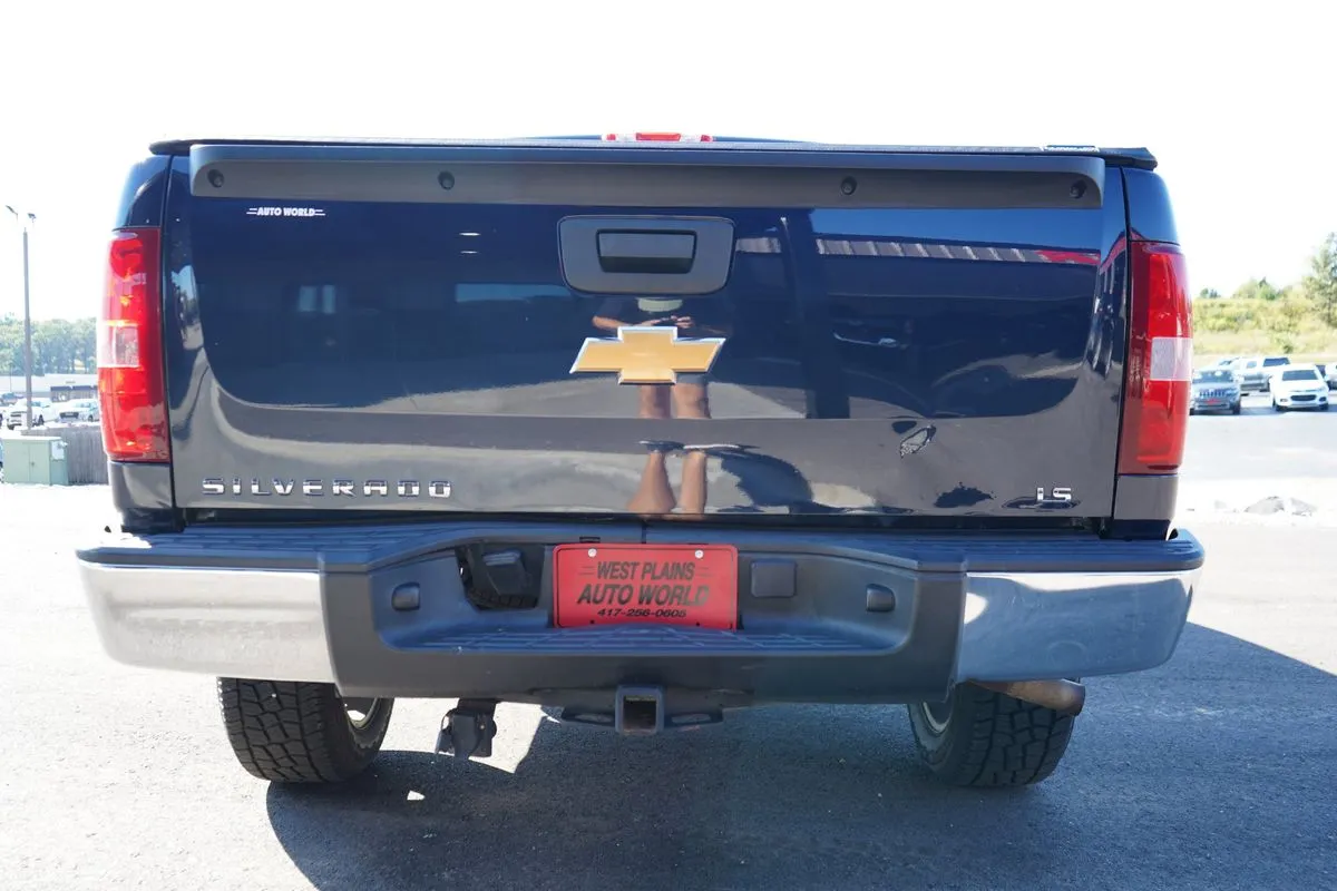 Chevrolet Silverado photo 9