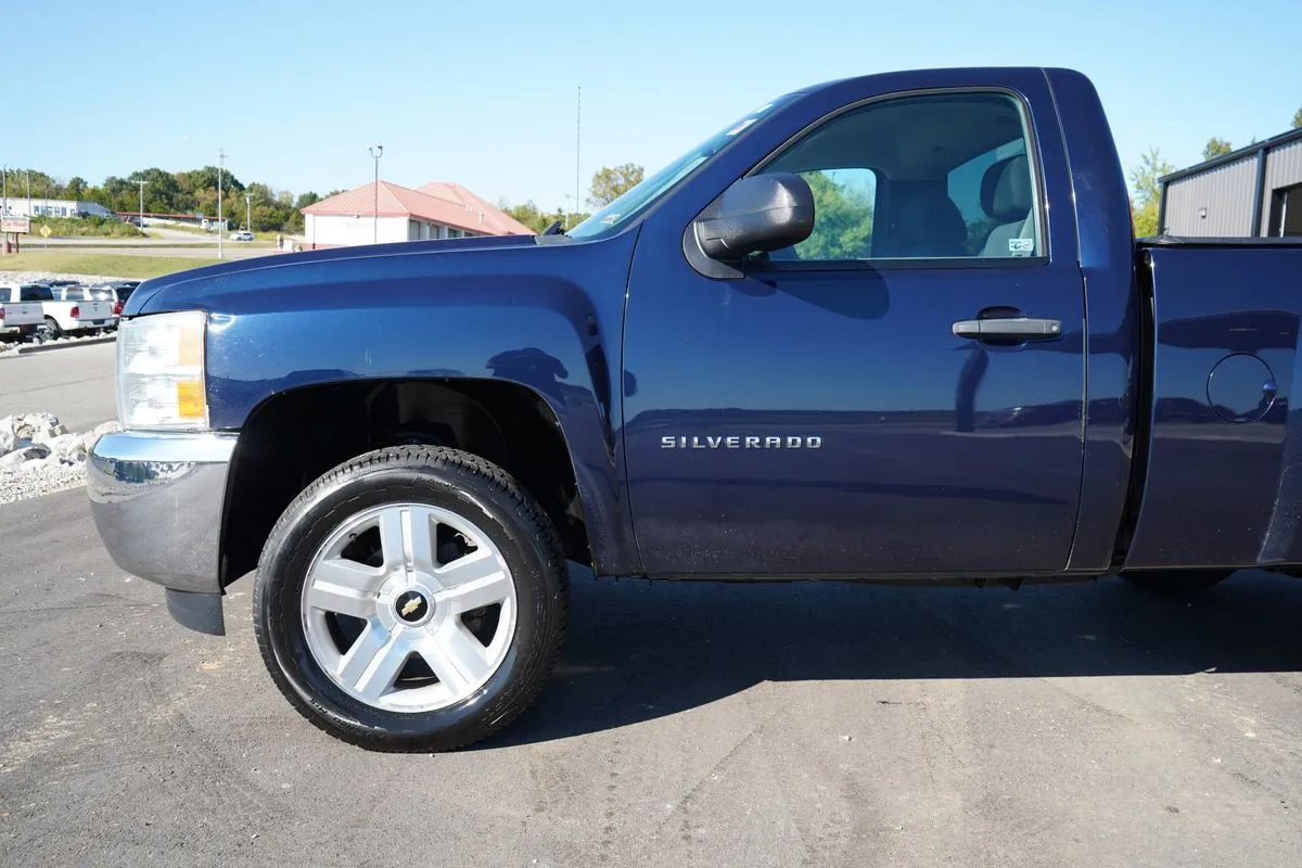 Chevrolet Silverado photo 5