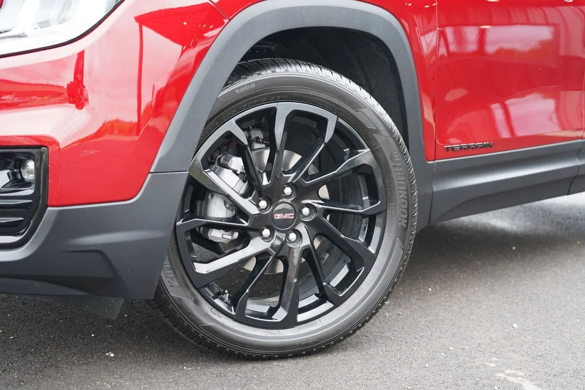 GMC Terrain photo 6