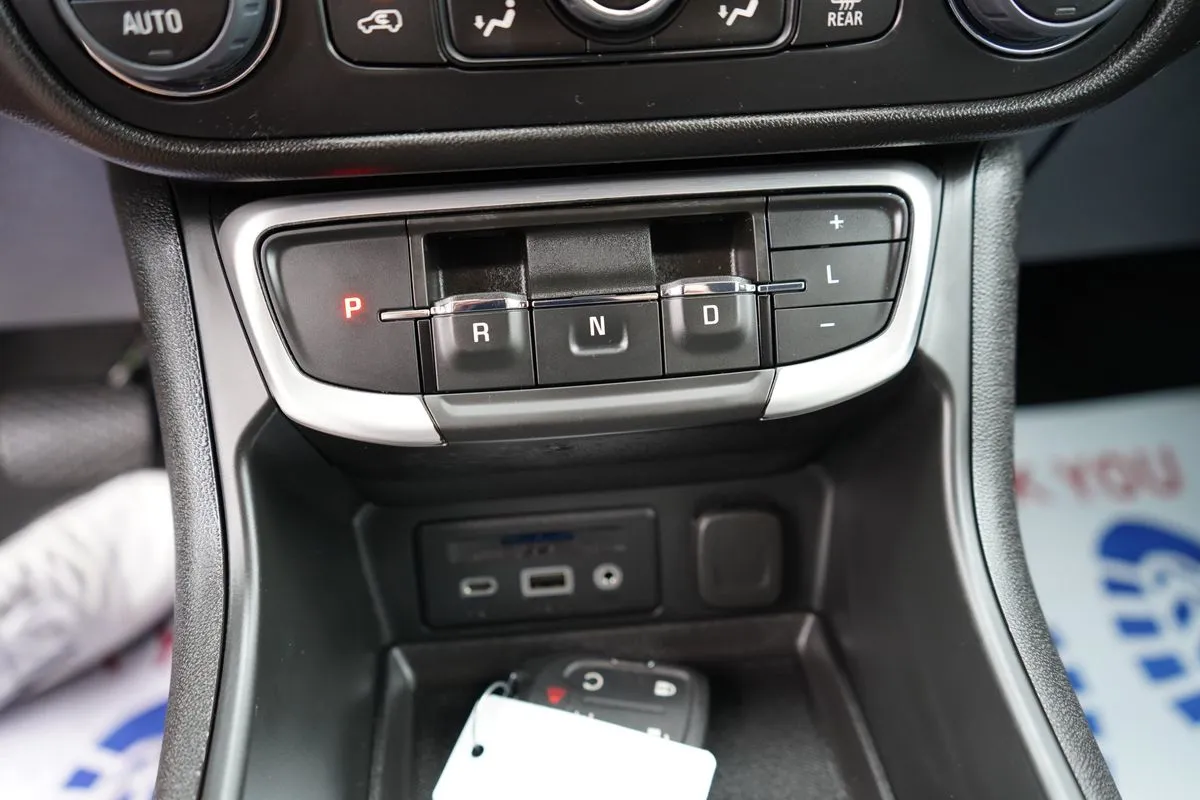 GMC Terrain photo 32
