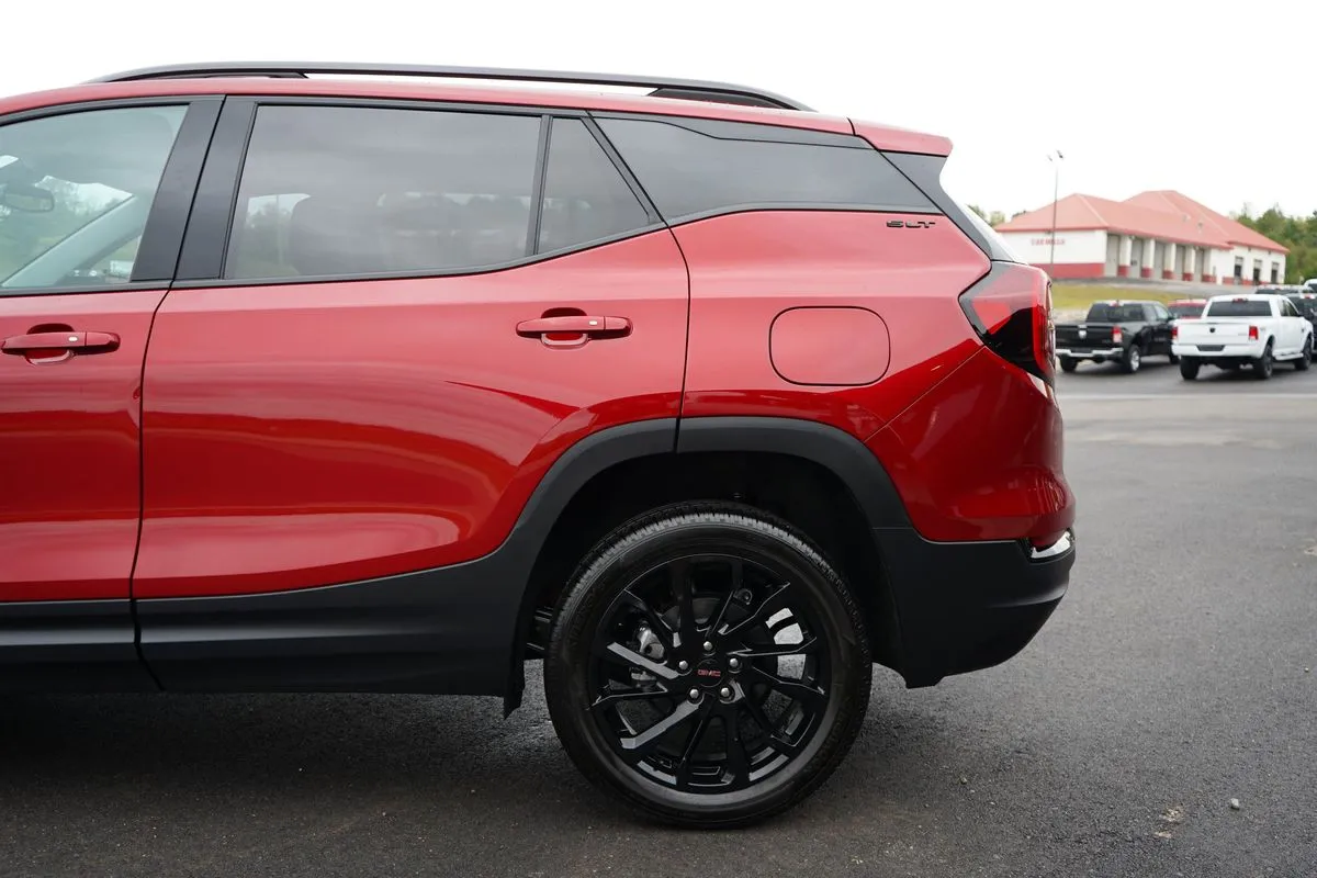 GMC Terrain photo 9