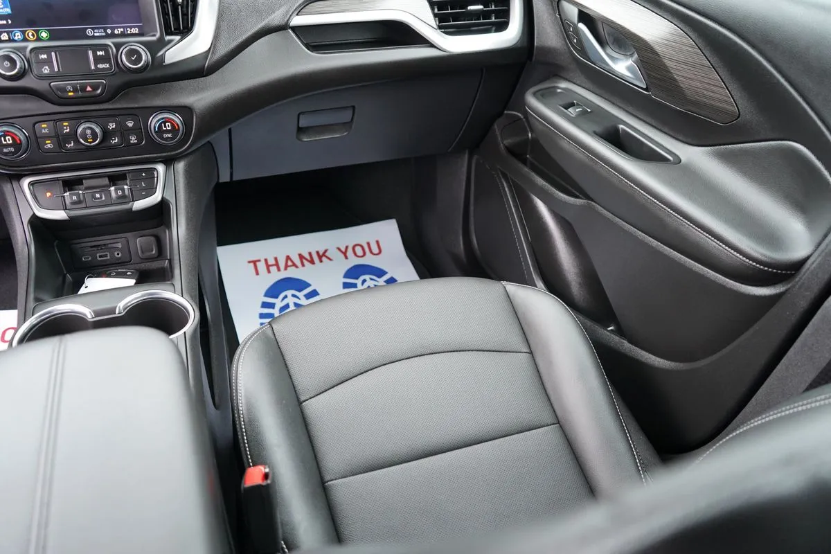 GMC Terrain photo 36