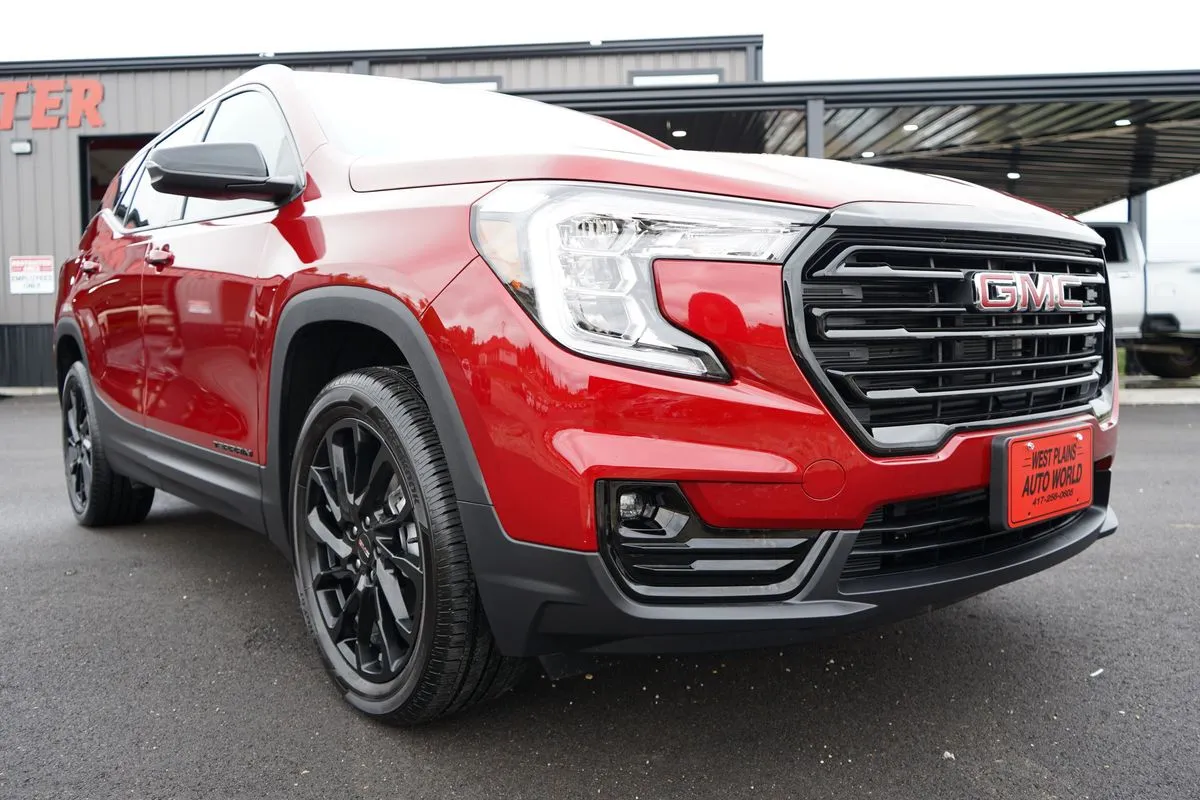 GMC Terrain photo 17