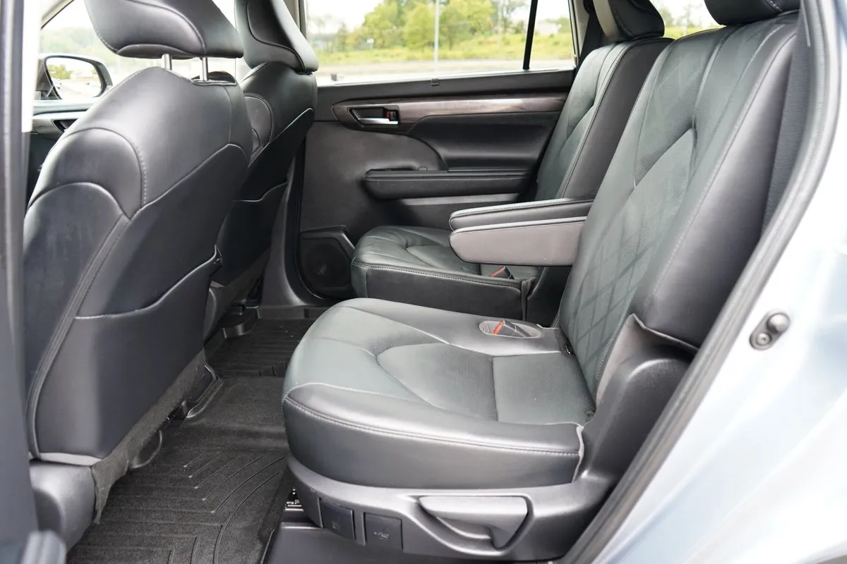 Toyota Highlander photo 40