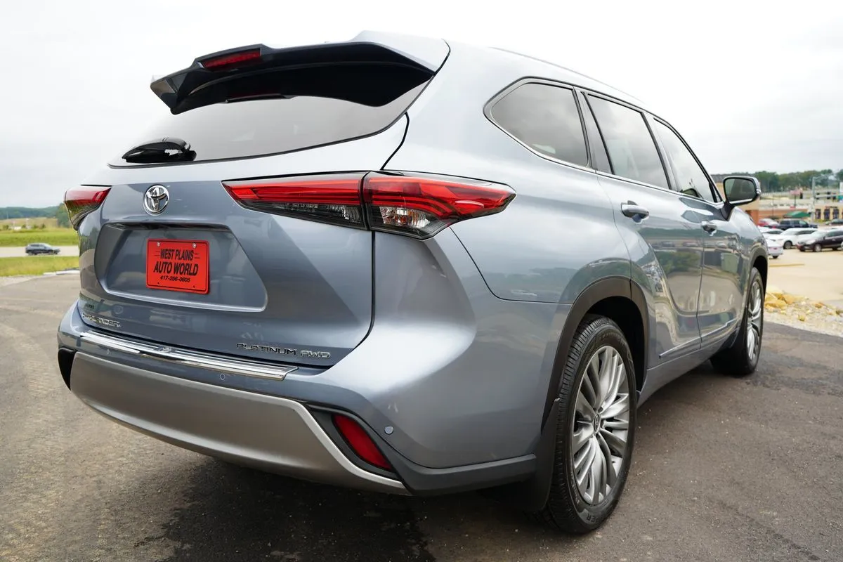 Toyota Highlander photo 10