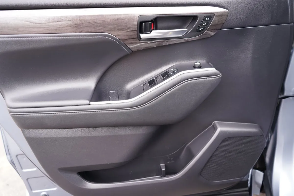 Toyota Highlander photo 31