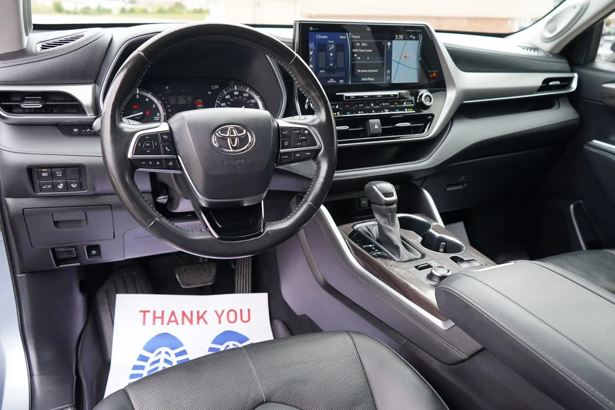 Toyota Highlander photo 14