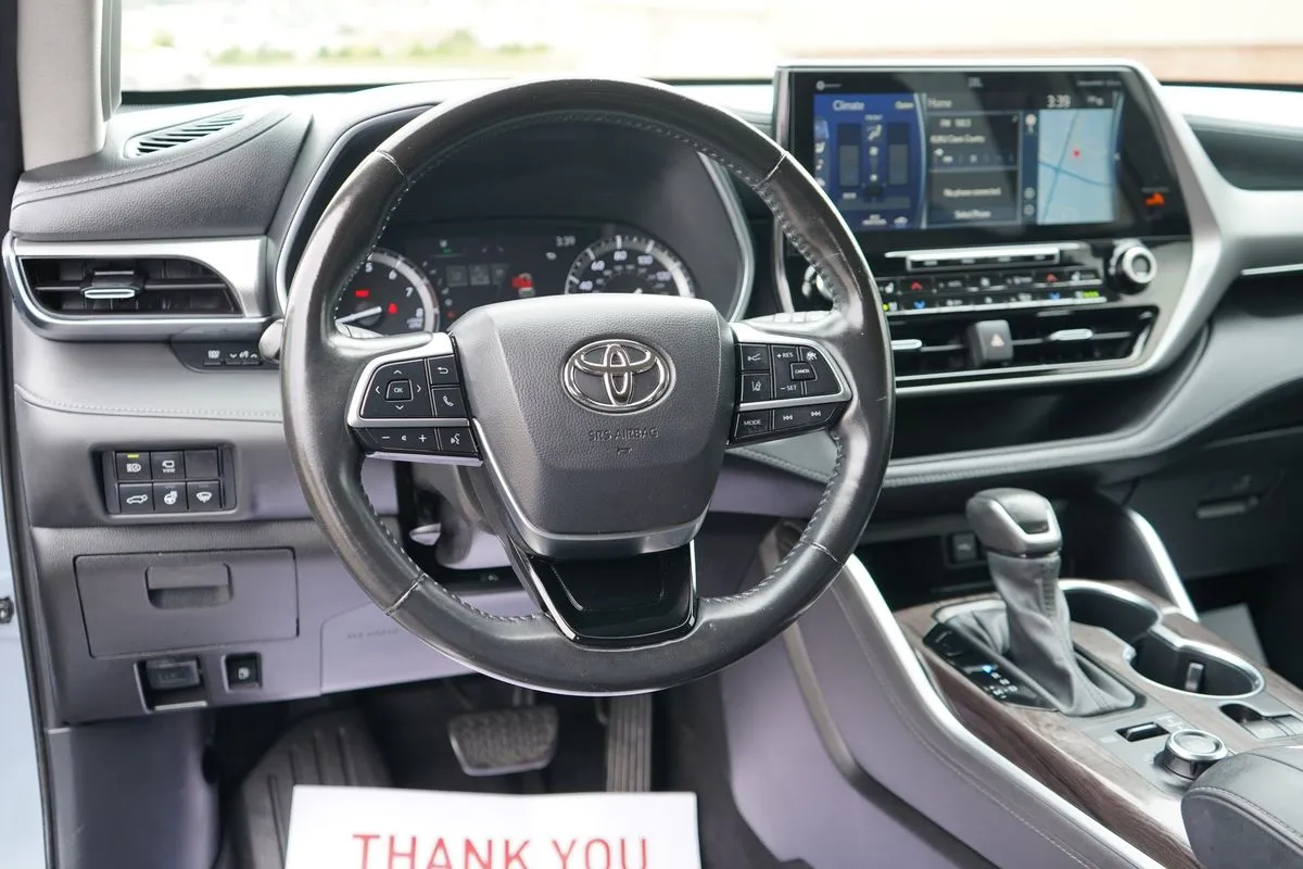Toyota Highlander photo 17