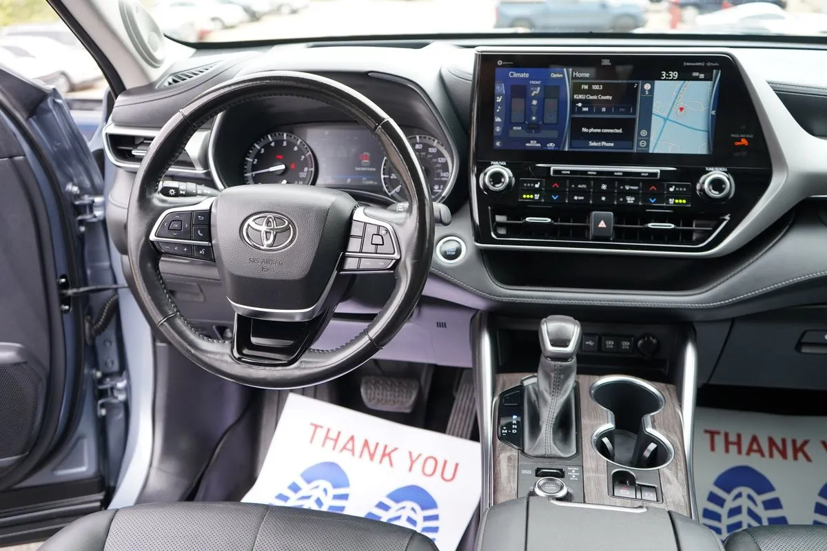Toyota Highlander photo 16