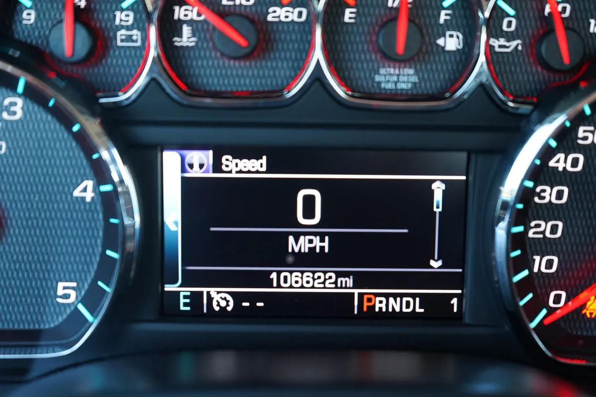Chevrolet Silverado photo 31