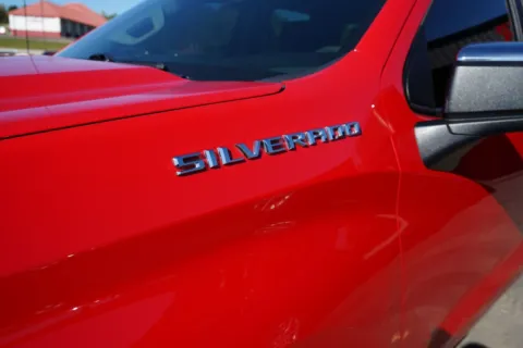 More photos of 2020 Chevrolet Silverado 1500 4WD Double Cab Standard Bed LT at West Plains Auto World, MO