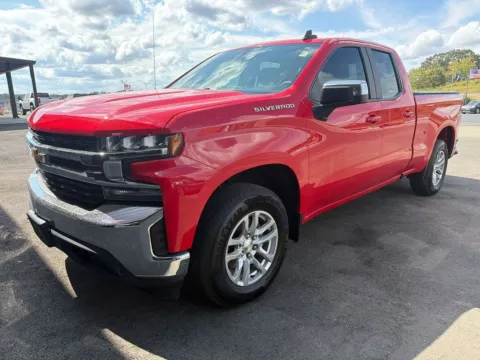 Red 2020 Chevrolet Silverado 1500 4WD Double Cab Standard Bed LT for sale in West Plains, MO