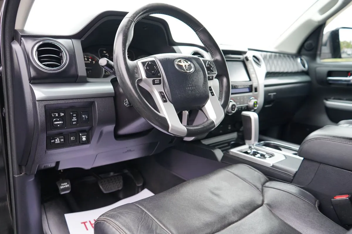 Toyota Tundra photo 29