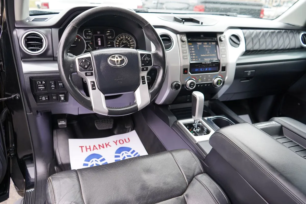 Toyota Tundra photo 17