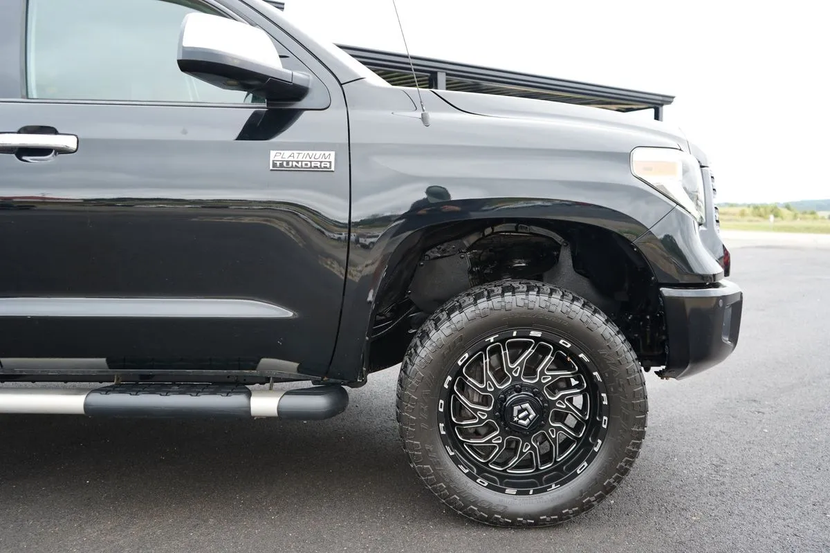 Toyota Tundra photo 14
