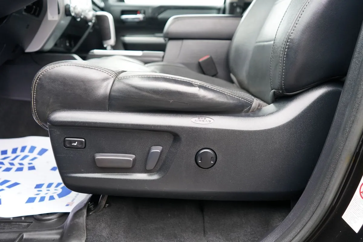 Toyota Tundra photo 28