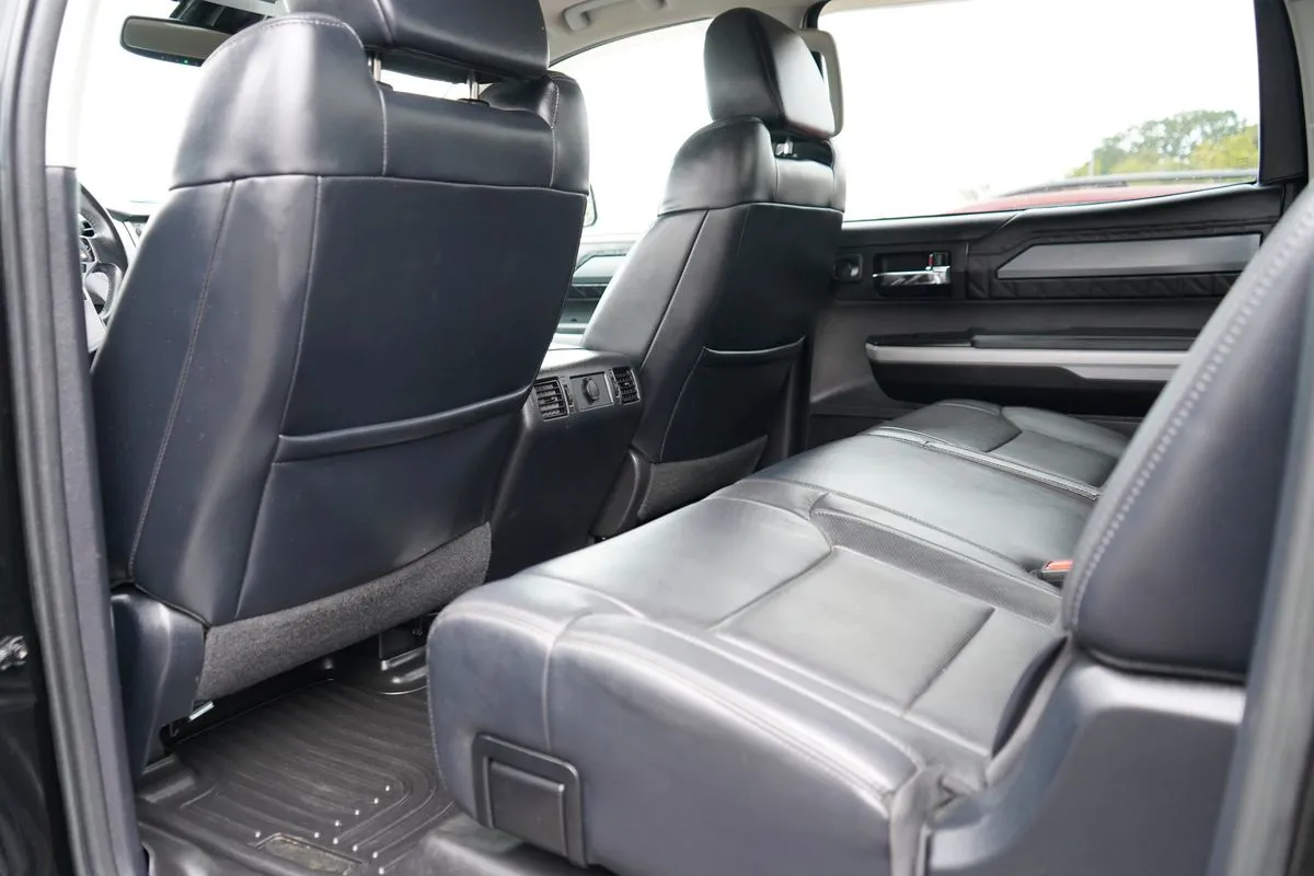 Toyota Tundra photo 38