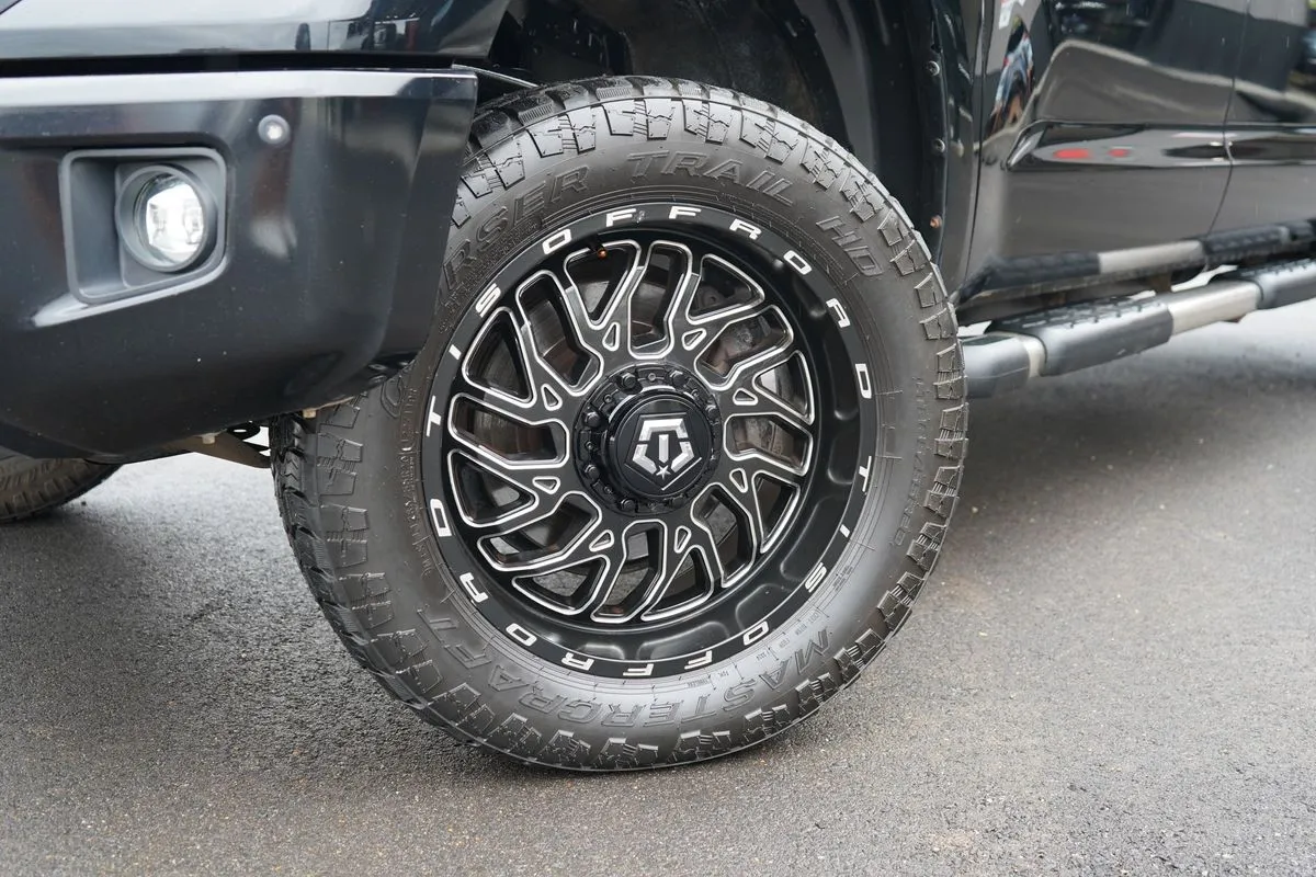 Toyota Tundra photo 4