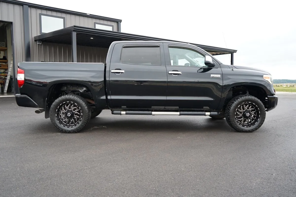 Toyota Tundra photo 13