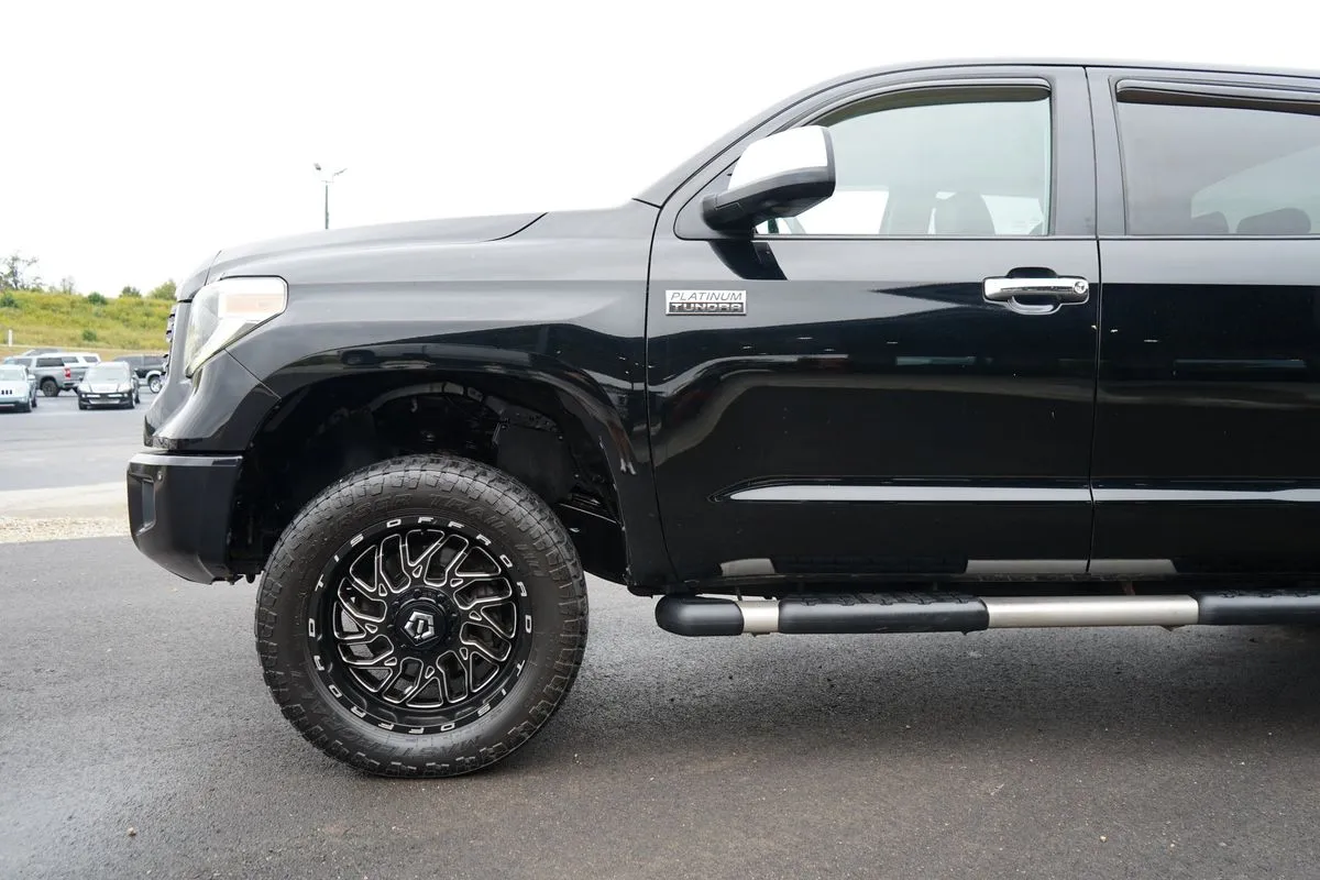 Toyota Tundra photo 6