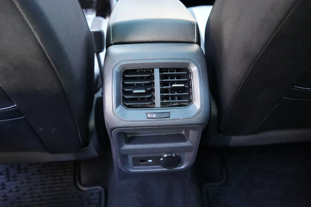Volkswagen Tiguan photo 36