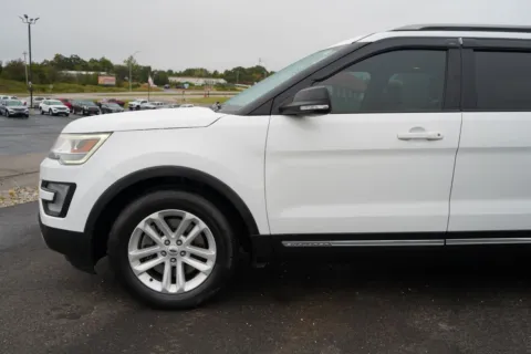 More photos of 2017 Ford Explorer XLT at West Plains Auto World, MO