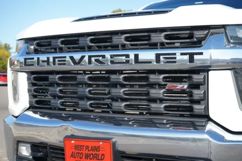 Another view of 2022 Chevrolet Silverado 2500 HD 4WD Crew Cab Standard Bed LT for sale in West Plains, MO at West Plains Auto World