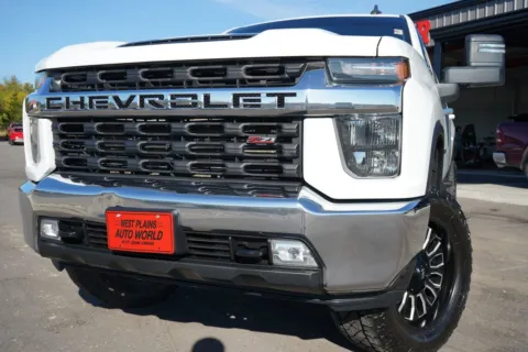 Photos of 2022 Chevrolet Silverado 2500 HD 4WD Crew Cab Standard Bed LT for sale in West Plains, MO at West Plains Auto World