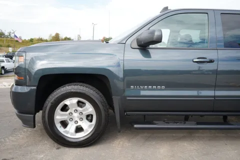 More photos of 2018 Chevrolet Silverado 1500 2LT at West Plains Auto World, MO