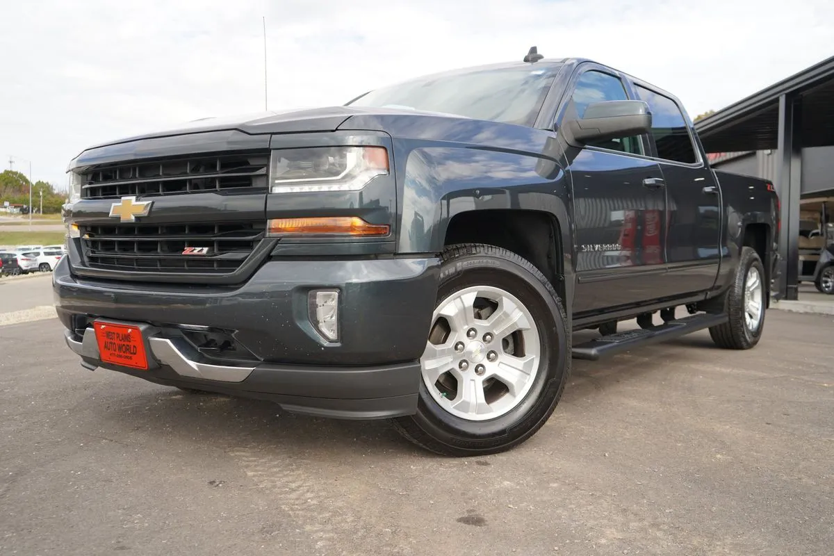 Gray 2018 Chevrolet Silverado 1500 2LT for sale in West Plains, MO