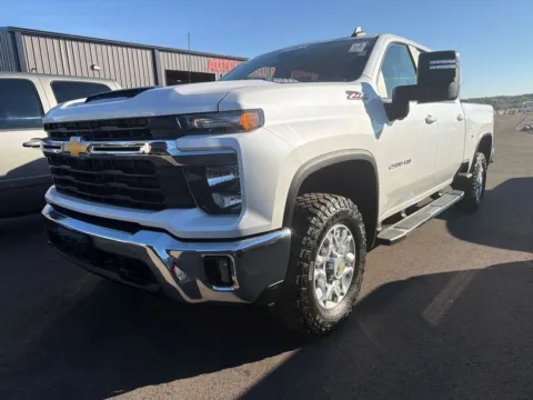White 2024 Chevrolet Silverado 2500 HD 4WD Crew Cab Standard Bed LT for sale in West Plains, MO